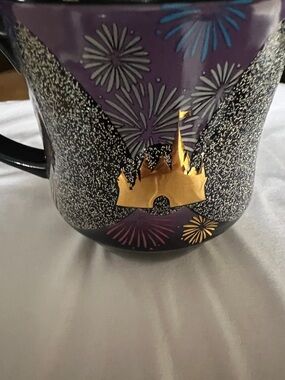 Disney Black Ceramic Minnie Mouse Nighttime Fireworks and Castle Finale Mug
